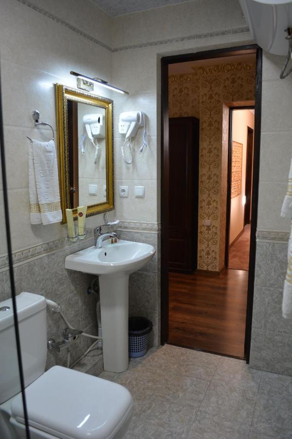 Nur M Otel Taşkent Dış mekan fotoğraf