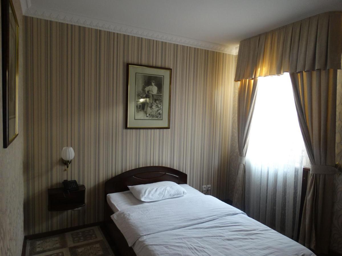 Nur M Otel Taşkent Dış mekan fotoğraf