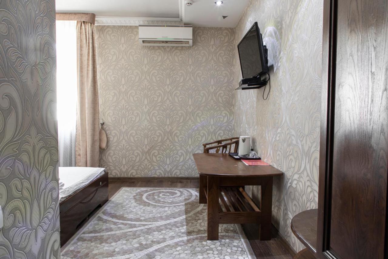 Nur M Otel Taşkent Dış mekan fotoğraf